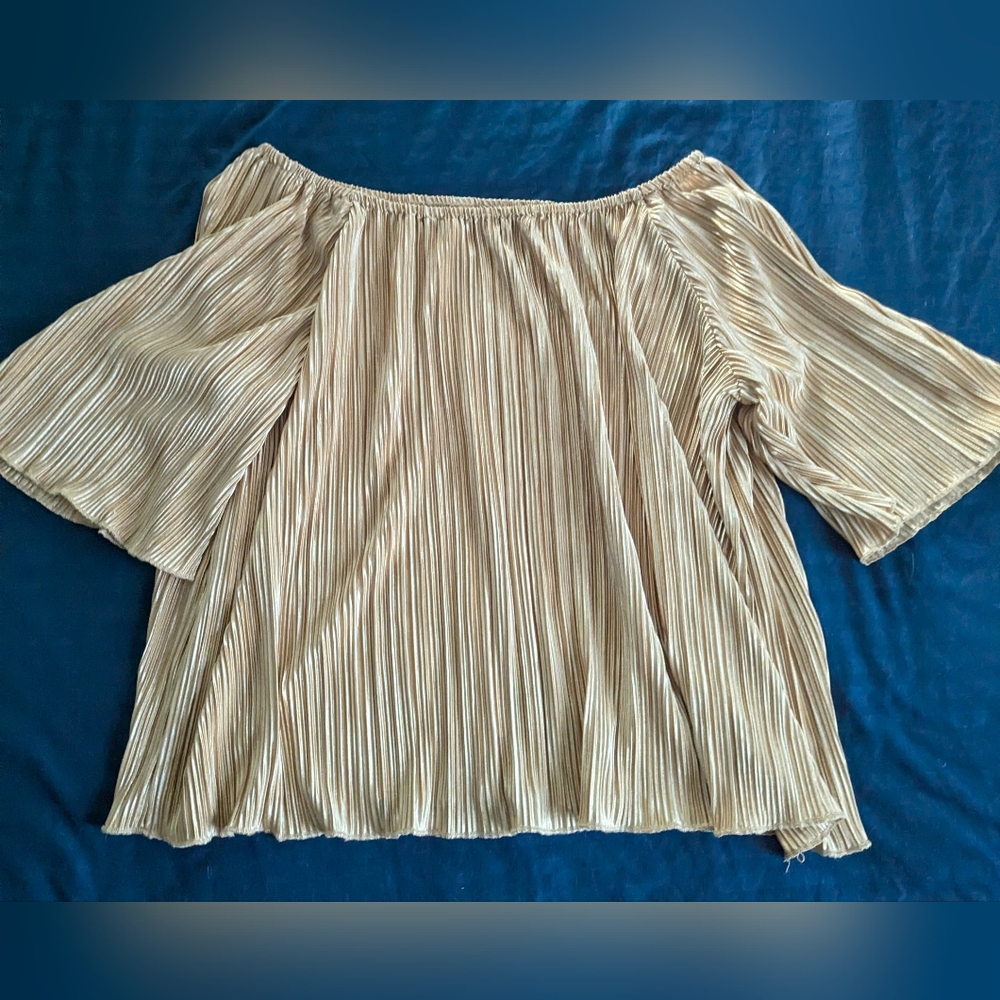 Just Be On/Off Shoulder Gold Blouse